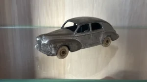 Peugeot 203 Dinky Toys – Amenic