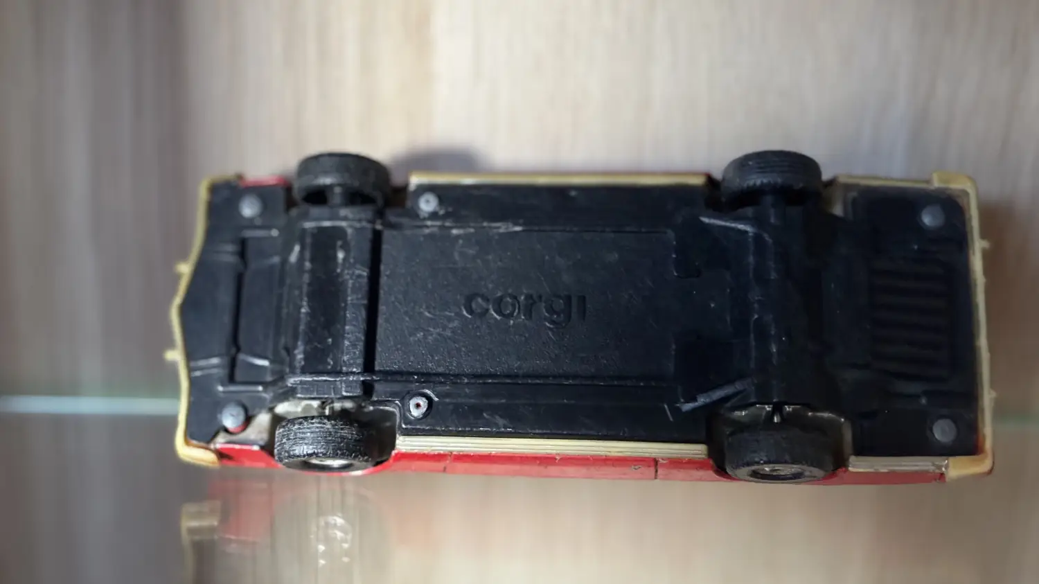 Ford Gran Torino « Starsky & Hutch » – Corgi 1/36
