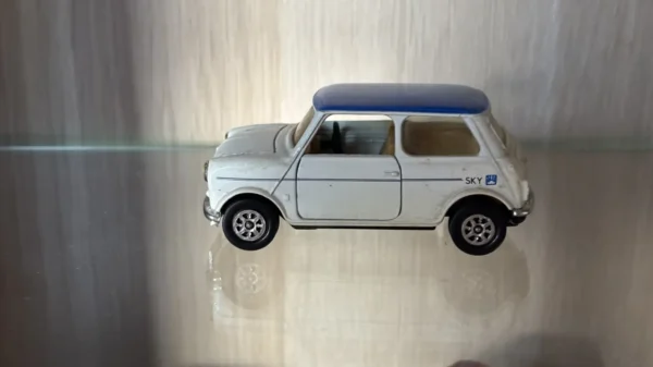 Mini 30 “Sky Channel” – Corgi 1/36 – Image 5