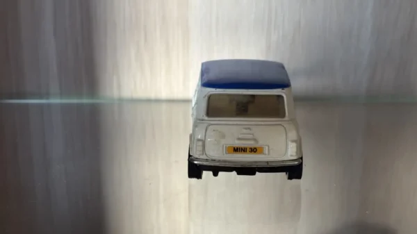 Mini 30 “Sky Channel” – Corgi 1/36 – Image 4