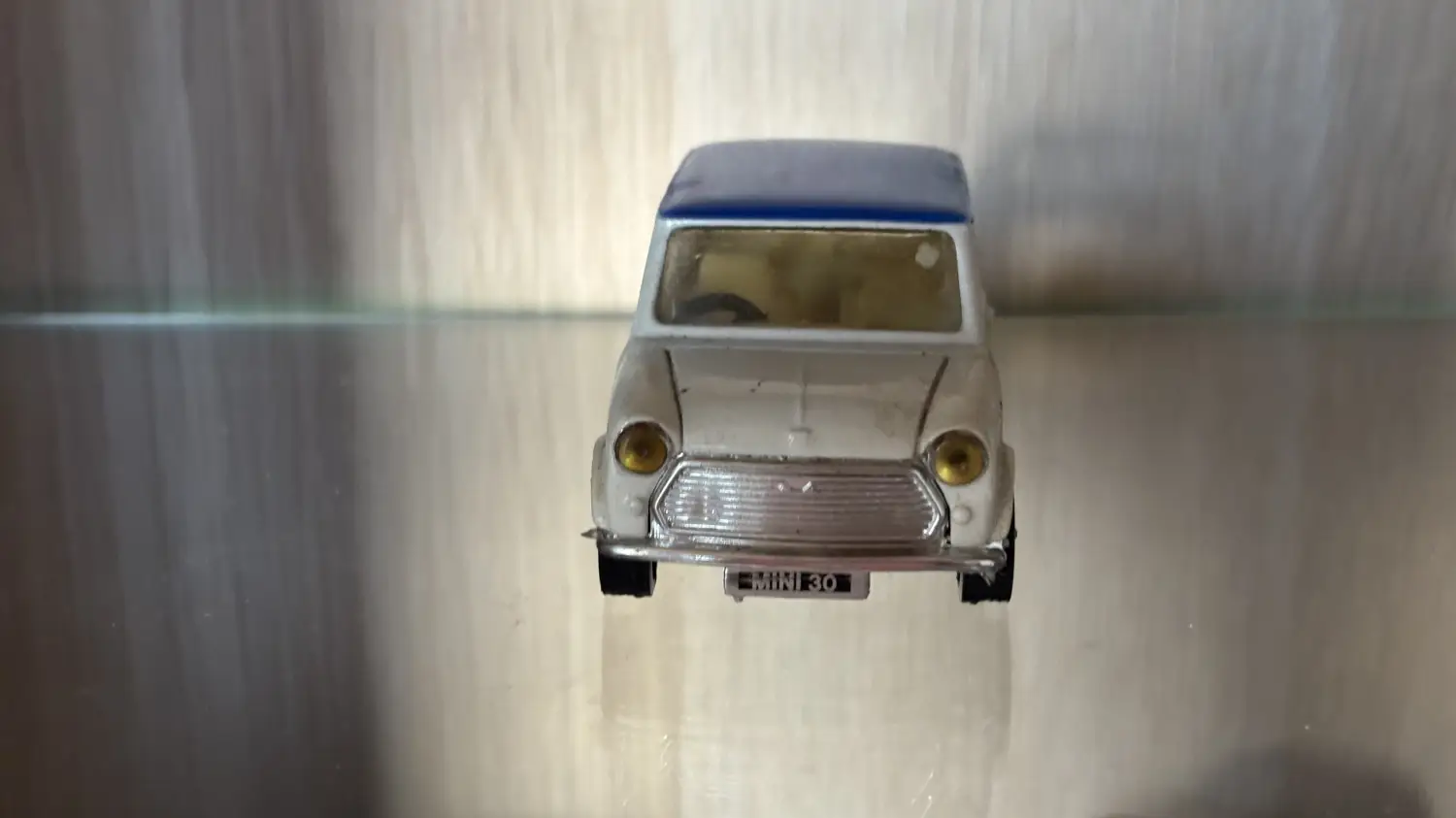 Mini 30 “Sky Channel” – Corgi 1/36