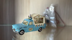 Corgi Toys – Camionnette Glaces Wall’s sur Ford Thames – 1963