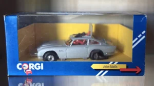 James Bond Aston Martin DB5 Corgi - Amenic