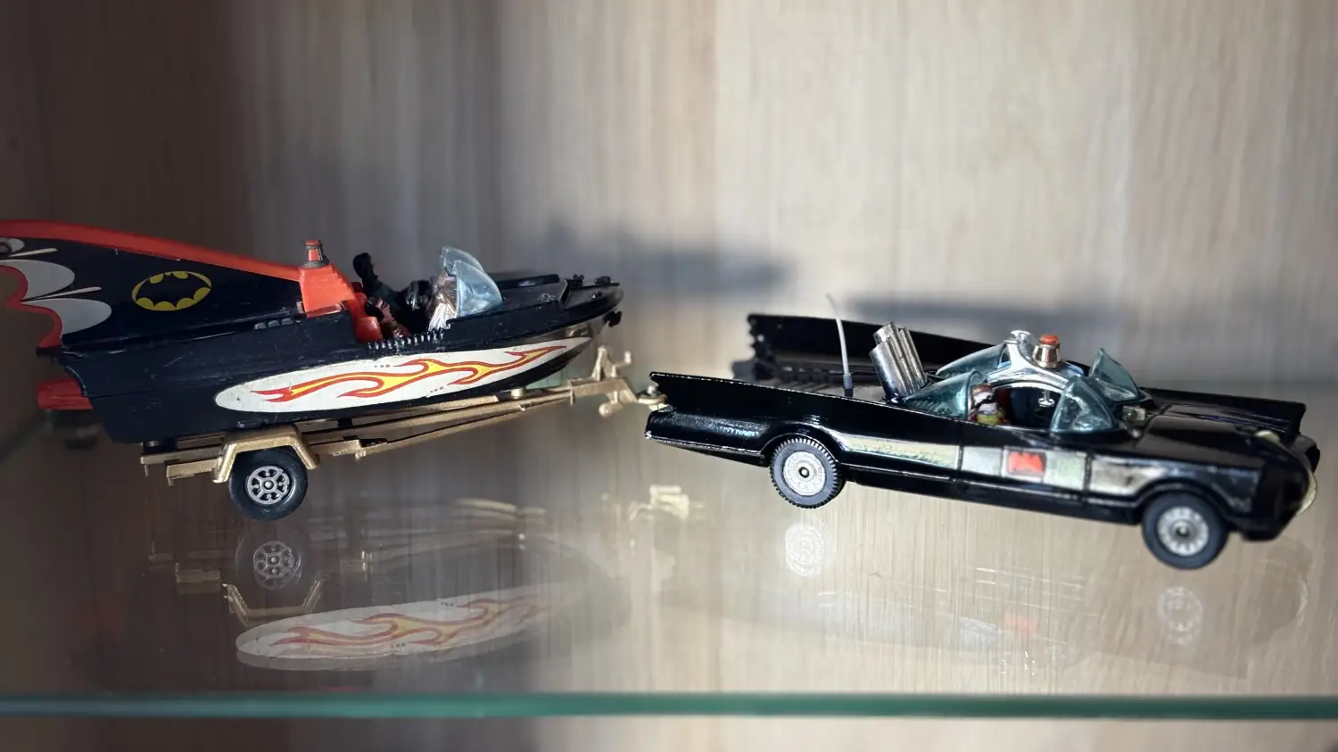 Batmobile + Batboat vintage Corgi 1/43 – DC Comics